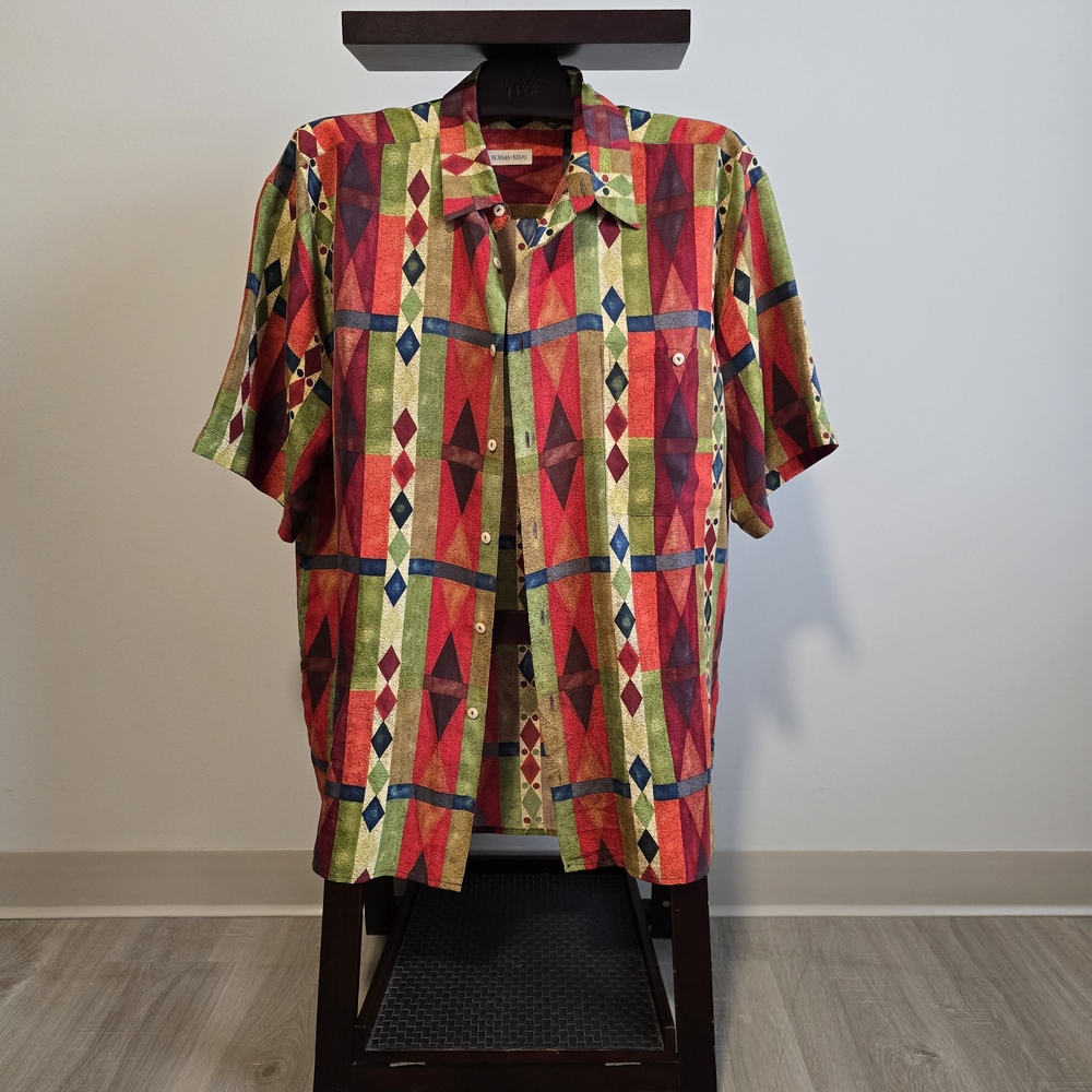 Vibrant Geometric Pattern Men's Shirt